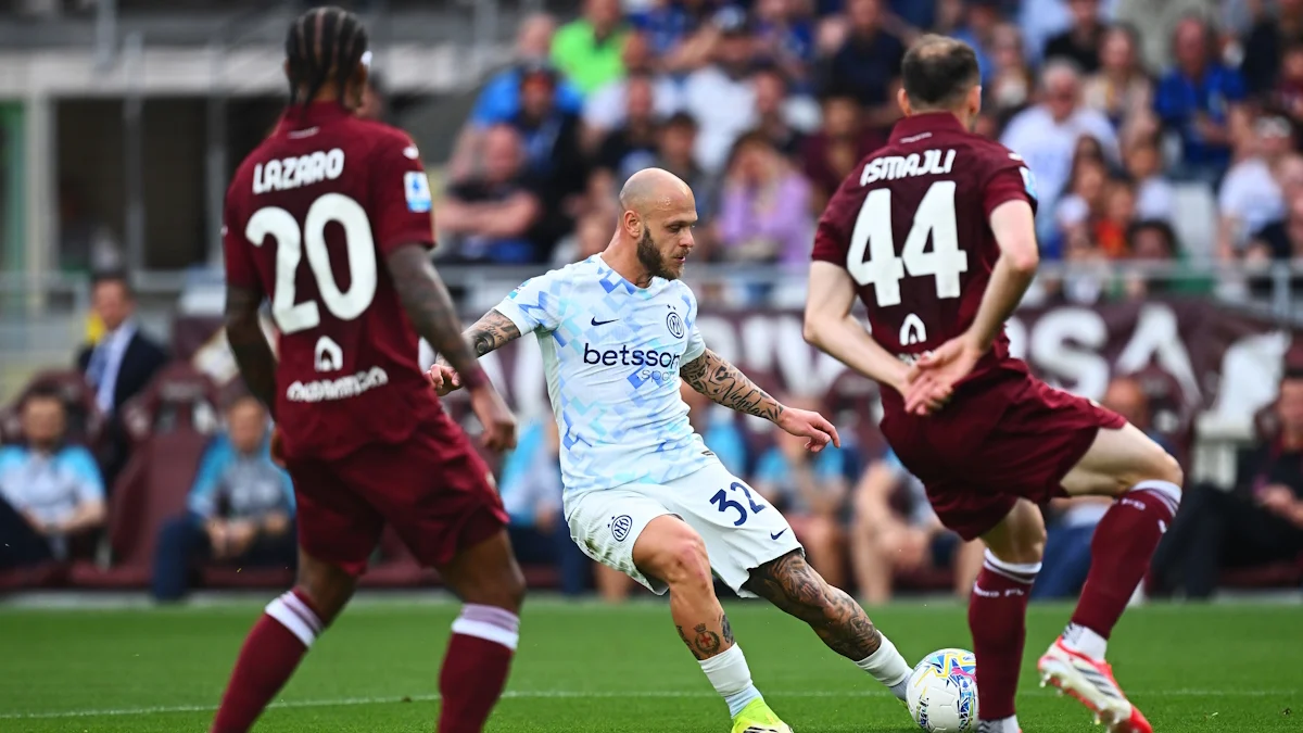 Фото до новини: Дженоа з Маліновським вдома програла Комо – Фабрегас і Ко витіснили Рому з топ-5 Серії А