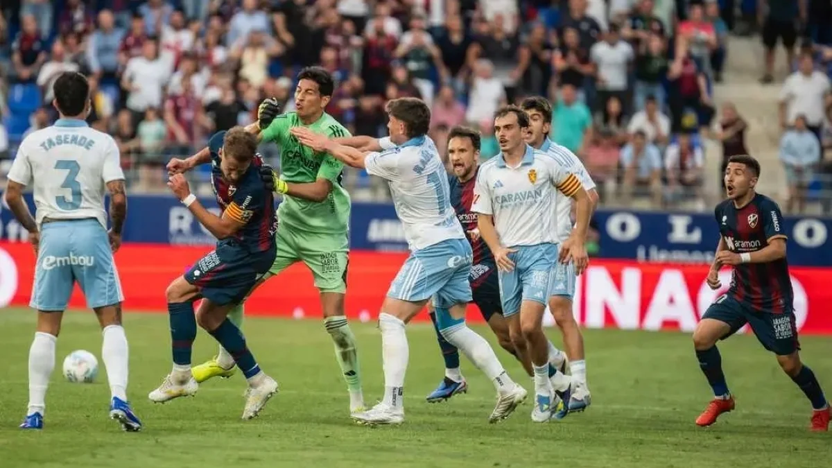 Андрада ударил Пулидо / Фото Sport Aragon