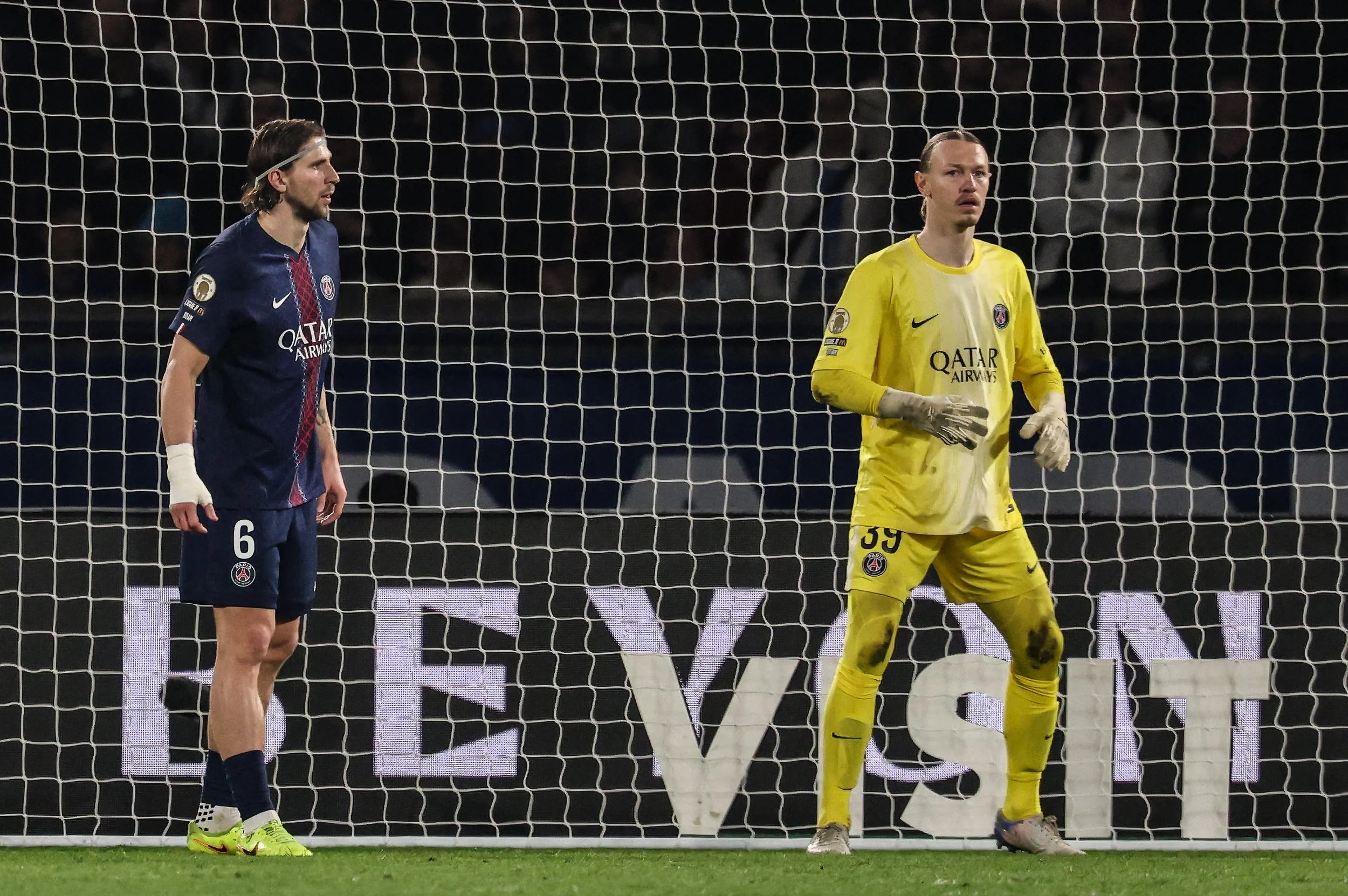 Забарний та Сафонов / фото: Getty Images