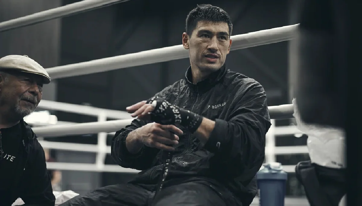 Дмитро Бівол / Mark Robinson