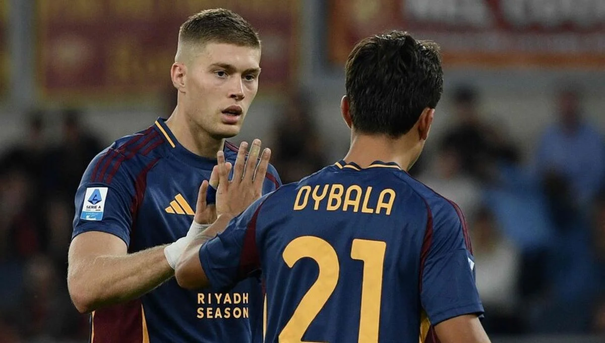 Артем Довбик и Пауло Дибала / ANSA