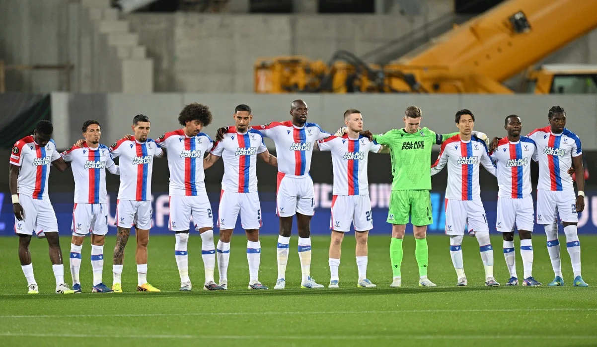 Игроки Кристал Пэлас / Photo by Sebastian Frej/Getty Images