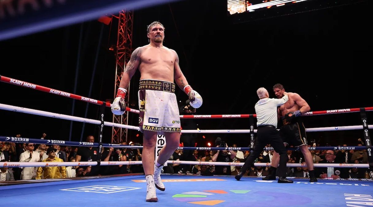 Олександр Усик vs Ріко Верховен / фото: Mark Robinson/Matchroom Boxing
