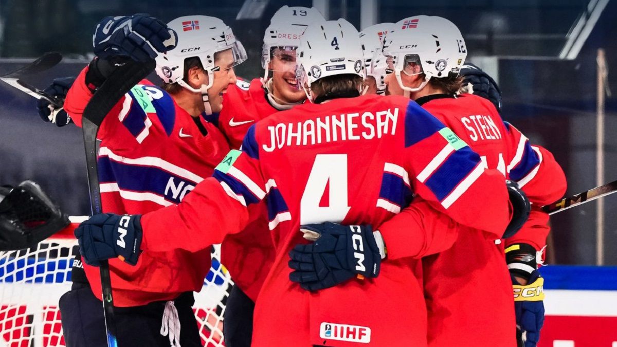 Збірна Норвегії / IIHF