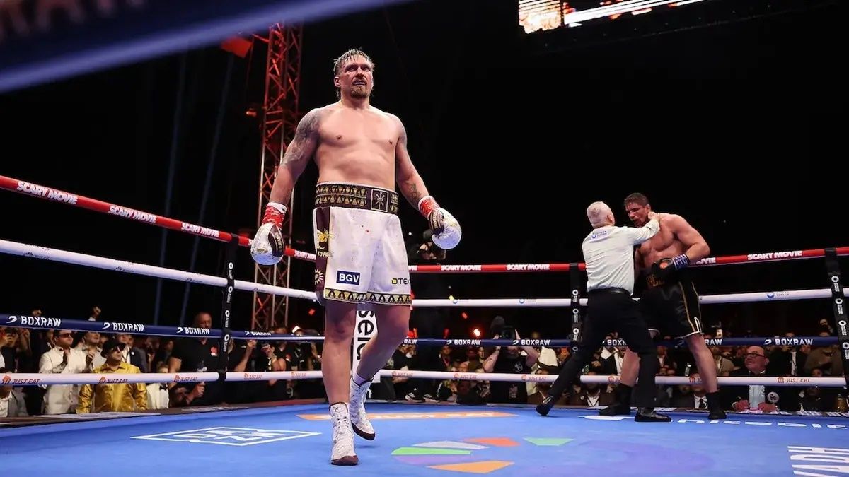 Олександр Усик vs Ріко Верховен / фото: Mark Robinson/Matchroom Boxing
