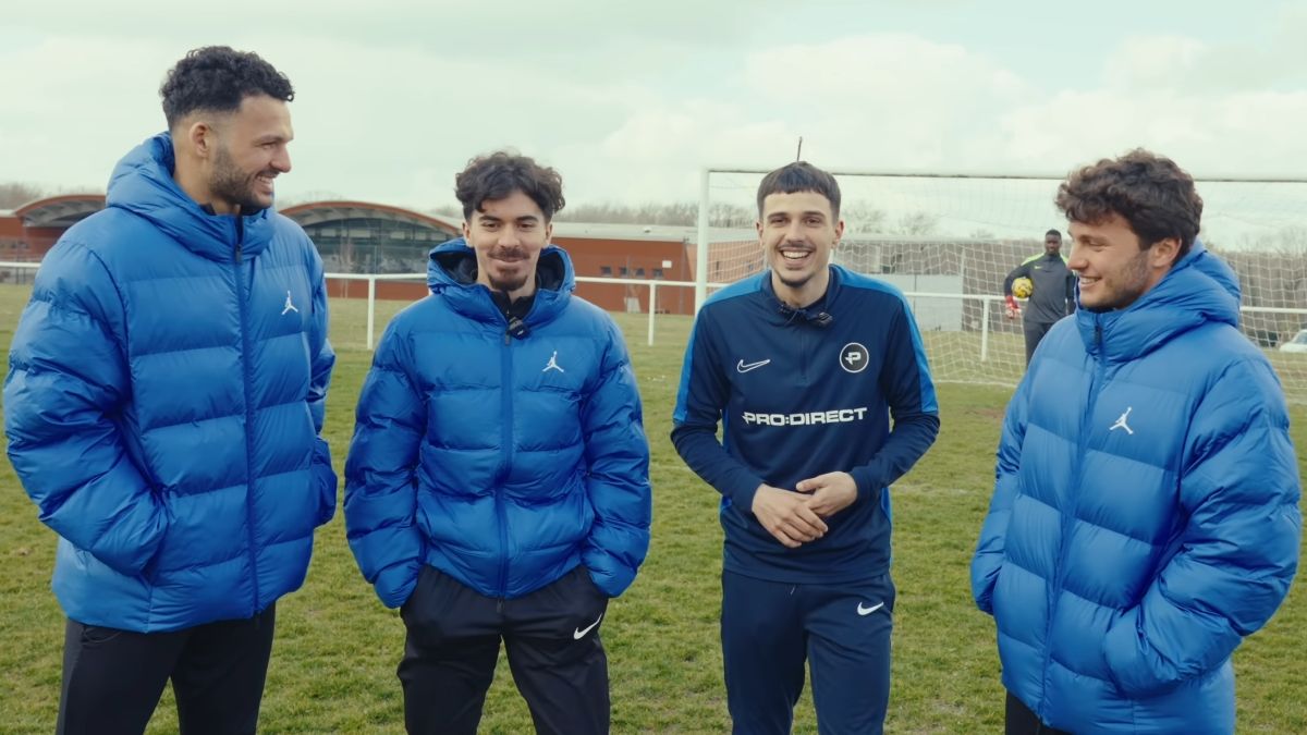 Рамуш, Вітінья та Невеш з блогером Pro Direct Soccer / Скріншот