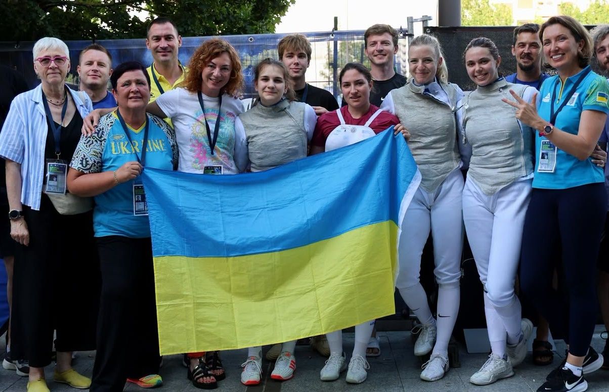 Сборная Украины – бронзовый призер Евро-2026 в командных соревнованиях по рапире среди женщин / фото: Национальная федерация фехтования Украины