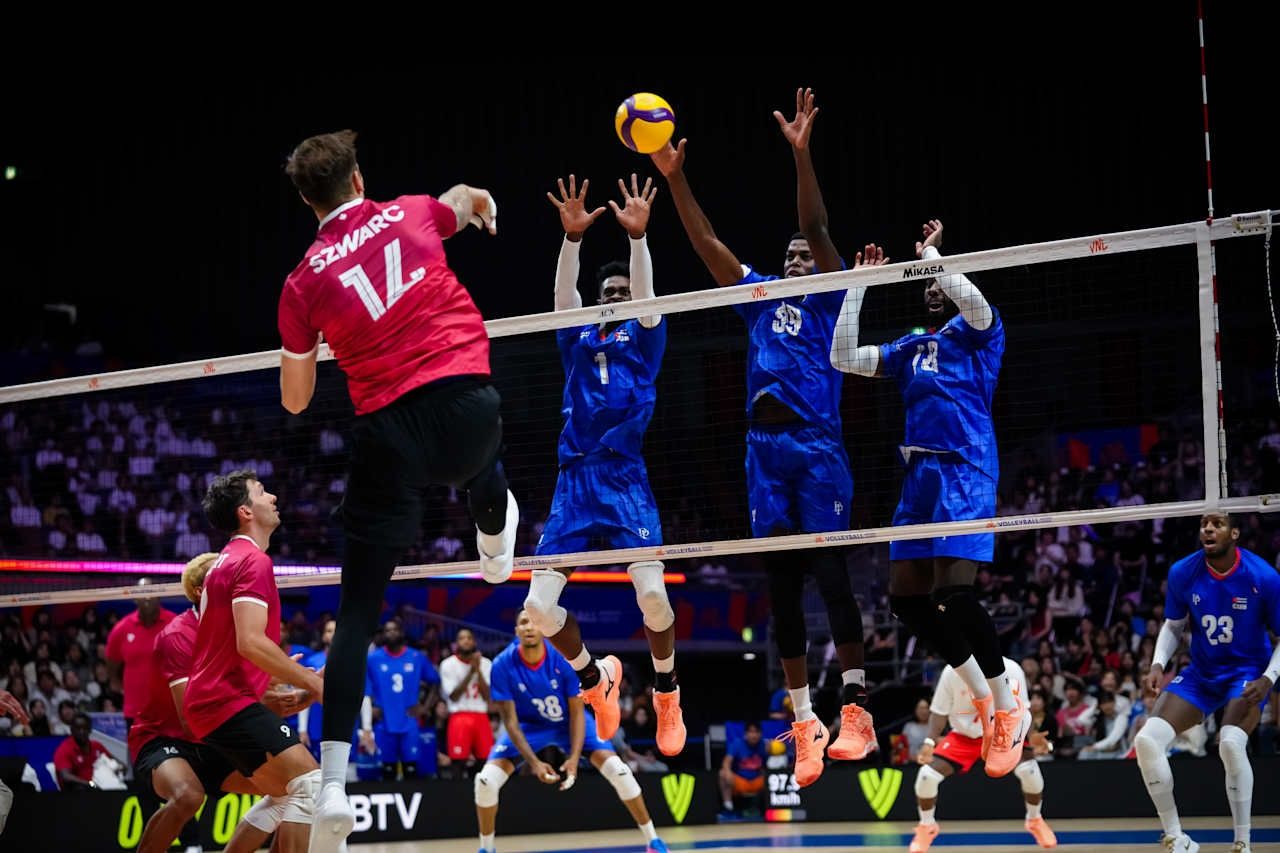 Канада – Куба / en.volleyballworld.com
