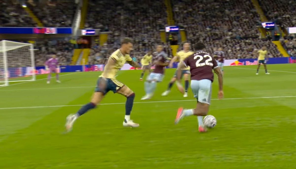 Астон Вилла – Арсенал / Скриншот