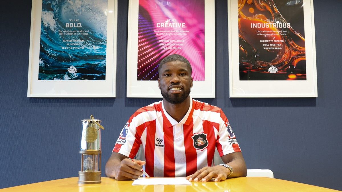 Кевин Дансо / Photo by Ian Horrocks/Sunderland AFC via Getty Images