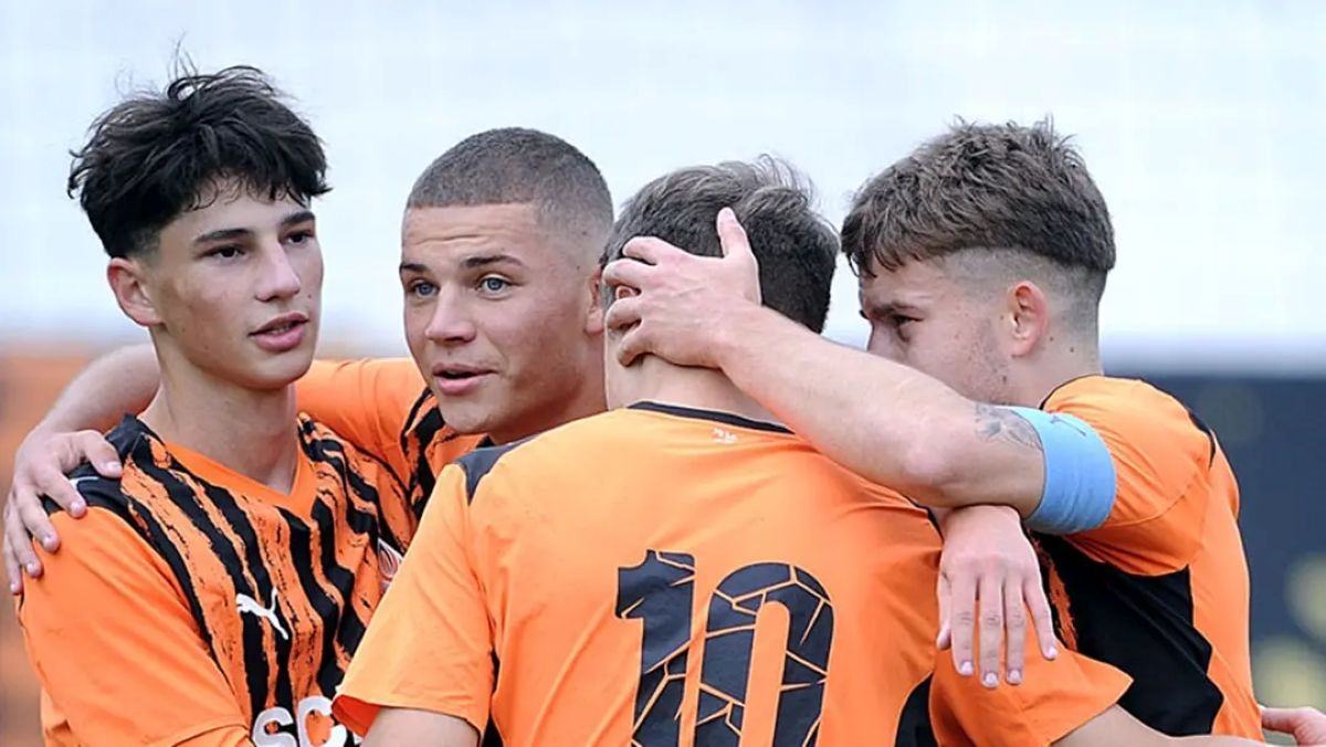 Фото к новости: Шахтер уступил ПСВ в стартовом матче Лиги чемпионов U-19 – сын легенды МЮ и Реала наказал "горняков"