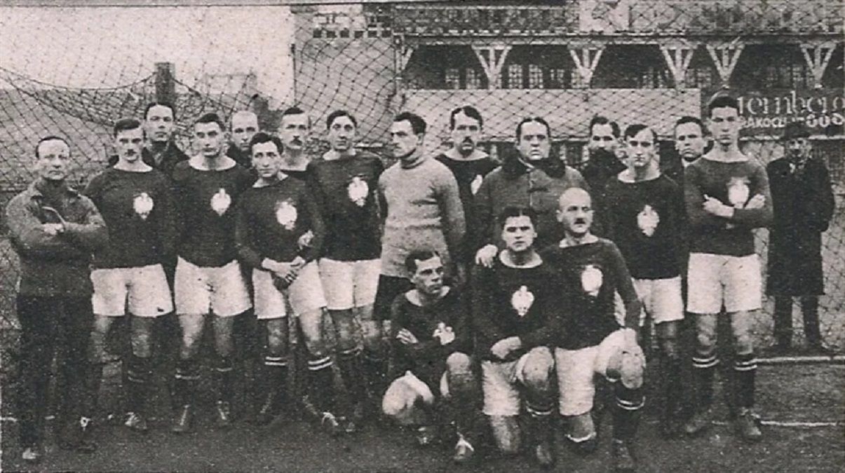 Збірна Польщі у 1921 році / Dziesięciolecie Polski odrodzonej. Księga pamiątkowa