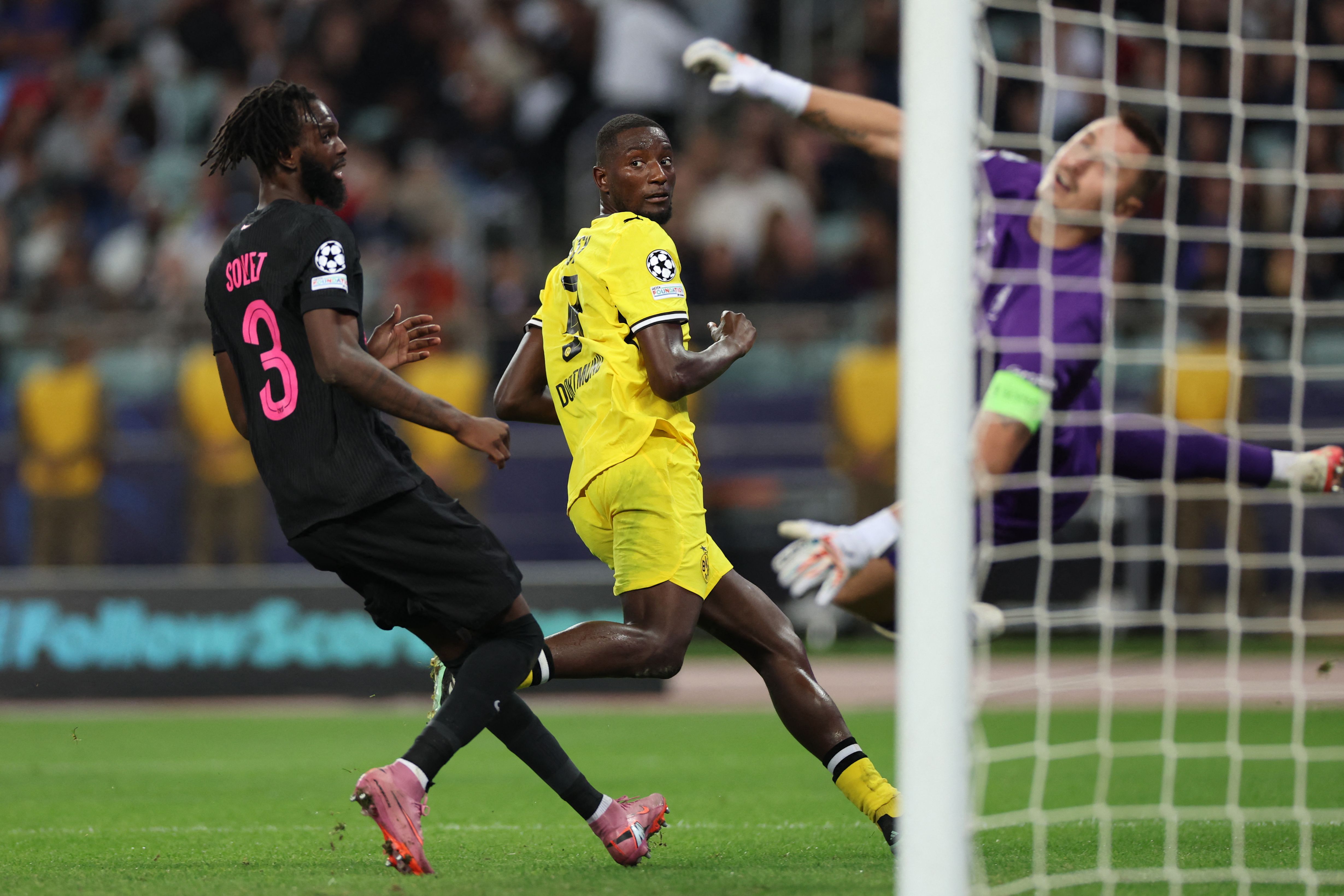 Сабах – Боруссия Д – 1:2 / Giorgi ARJEVANIDZE / AFP via Getty Images