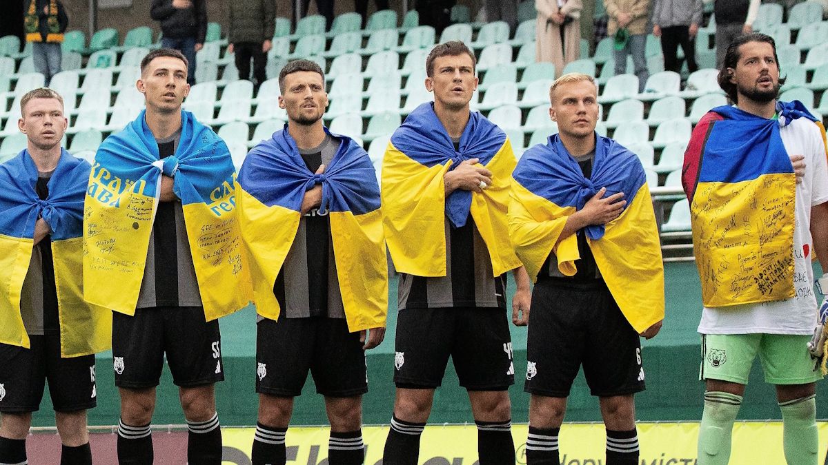 Гравці "тигрів" / фото: ФК Чернігів