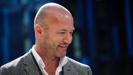 Ширер посетил торжественное открытие статуи в свою честь Ширер посетил торжественное открытие статуи в свою честь