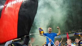 ФИФА наказала Украину за красно-черный флаг на матче с Косово ФИФА наказала Украину за красно-черный флаг на матче с Косово
