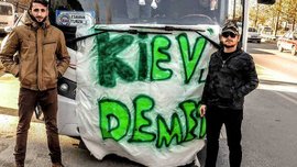 Як фанати "Бурсаспора" жорстко тролять суперників із "Бешикташа" за ганьбу з "Динамо" Як фанати "Бурсаспора" жорстко тролять суперників із "Бешикташа" за ганьбу з "Динамо"