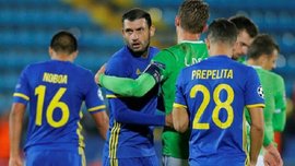 УЄФА оштрафував "Ростов" за порушення правил безпеки під час матчу проти МЮ УЄФА оштрафував "Ростов" за порушення правил безпеки під час матчу проти МЮ