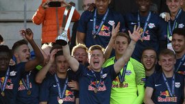 "Зальцбург" U-19 – чемпіон Юнацької ліги УЄФА сезону-2016/17 "Зальцбург" U-19 – чемпіон Юнацької ліги УЄФА сезону-2016/17