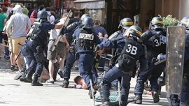 У Німеччині затримали ще одного російського фаната, який брав участь у бійці на Євро-2016 У Німеччині затримали ще одного російського фаната, який брав участь у бійці на Євро-2016