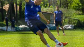Лига Европы: игрок Динамо Минск Николич забил невероятный гол в ворота Зенита Лига Европы: игрок Динамо Минск Николич забил невероятный гол в ворота Зенита