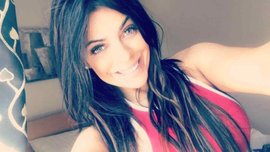 Самое горячее фото дня: модель журнала Playboy поддержала Месси Самое горячее фото дня: модель журнала Playboy поддержала Месси