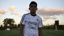 Манчестер Сити нацелился на 17-летнего вундеркинда, которого называют новым Месси
Манчестер Сити нацелился на 17-летнего вундеркинда, которого называют новым Месси
