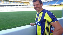 Емре втретє став гравцем Фенербахче Емре втретє став гравцем Фенербахче