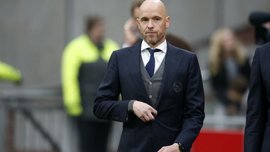 Спортивный директор Аякса рассказал о будущем Тен Хага, на которого претендуют европейские гранды
Спортивный директор Аякса рассказал о будущем Тен Хага, на которого претендуют европейские гранды