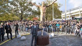 Ібрагімовіч отримає нову статую – попередній постамент знищили вандали Ібрагімовіч отримає нову статую – попередній постамент знищили вандали