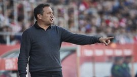 Экс-игрок Барселоны был экстренно госпитализирован и прооперирован Экс-игрок Барселоны был экстренно госпитализирован и прооперирован