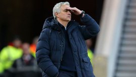 "Суддя ухвалив неправильне рішення, а VAR його підтвердив": Моурінью звинуватив суддів у поразці від Арсенала "Суддя ухвалив неправильне рішення, а VAR його підтвердив": Моурінью звинуватив суддів у поразці від Арсенала