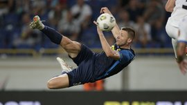 Гравці СК Дніпро-1 вигадали Адамюку прізвисько за мотивами шедеврального гола Гравці СК Дніпро-1 вигадали Адамюку прізвисько за мотивами шедеврального гола