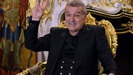 "Не зроблю щеплення навіть під дулом пістолета": одіозний власник Стяуа відмовив команду від вакцинації "Не зроблю щеплення навіть під дулом пістолета": одіозний власник Стяуа відмовив команду від вакцинації