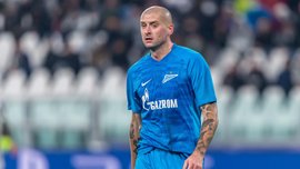 Президент СК Дніпро-1 – про українців у чемпіонаті Росії: "Ці довб***би, мабуть, ще живуть у Радянському Союзі" Президент СК Дніпро-1 – про українців у чемпіонаті Росії: "Ці довб***би, мабуть, ще живуть у Радянському Союзі"
