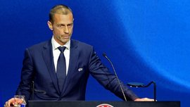 Реал, Барселона та Ювентус отримали від Чеферіна нові погрози щодо ЛЧ: "Ніхто не зобов'язаний грати в наших змаганнях" Реал, Барселона та Ювентус отримали від Чеферіна нові погрози щодо ЛЧ: "Ніхто не зобов'язаний грати в наших змаганнях"