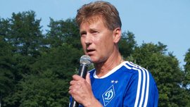 Буряк назвал трех звезд мирового футбола, которых хотел бы видеть в Динамо Буряк назвал трех звезд мирового футбола, которых хотел бы видеть в Динамо