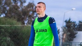 Россияне ошалели от поступка Дитятьева – защитнику Львова "забивали стрелку" из-за сорванной трехцветной тряпки Россияне ошалели от поступка Дитятьева – защитнику Львова "забивали стрелку" из-за сорванной трехцветной тряпки