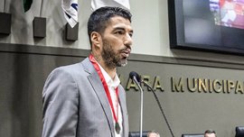 Суарес жестко разнес тренера сборной Уругвая – за успешными результатами скрываются варварские методы Суарес жестко разнес тренера сборной Уругвая – за успешными результатами скрываются варварские методы