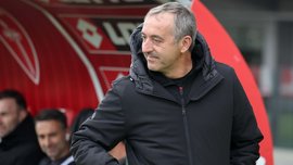 "Він важить 90 кілограм": тренер Лечче вважає, що гол Довбика забито з порушенням правил "Він важить 90 кілограм": тренер Лечче вважає, що гол Довбика забито з порушенням правил