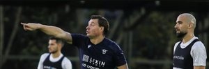 Украинский тренер отказался от солидного повышения зарплаты ради клуба, который выбил Ворсклу из еврокубков Украинский тренер отказался от солидного повышения зарплаты ради клуба, который выбил Ворсклу из еврокубков