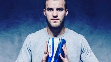 "Хтось хотів потрапити в Барселону, Баварію чи Манчестер Юнайтед, а я марив Динамо". Правила життя Андрія Ярмоленка "Хтось хотів потрапити в Барселону, Баварію чи Манчестер Юнайтед, а я марив Динамо". Правила життя Андрія Ярмоленка