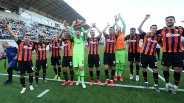 Шахтар – чемпіон, дебютний гол Де Пени та шедевр Мякушка у дощовому Львові: підсумки 29-го туру УПЛ Шахтар – чемпіон, дебютний гол Де Пени та шедевр Мякушка у дощовому Львові: підсумки 29-го туру УПЛ