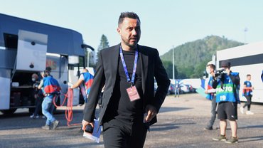 Генк – Шахтар: післяматчева прес-конференція Де Дзербі – про молодих українців, травму Соломона, тактичну роль Матвієнка Генк – Шахтар: післяматчева прес-конференція Де Дзербі – про молодих українців, травму Соломона, тактичну роль Матвієнка