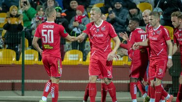 Кривбас втратив очки з Агробізнесом, відпустивши Металіст у відрив, Ужгород у битві аутсайдерів врятувався з ВПК-Агро