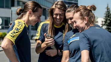 Жіноча збірна України ефектно здолала Угорщину, не пустивши мадярок на ЧС-2023 – дебютний успіх екс-наставника Барселони Жіноча збірна України ефектно здолала Угорщину, не пустивши мадярок на ЧС-2023 – дебютний успіх екс-наставника Барселони