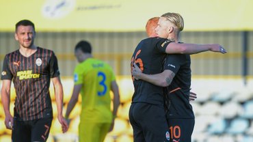 Шахтар розгромив Домжале на зборах завдяки шикарному Мудрику Шахтар розгромив Домжале на зборах завдяки шикарному Мудрику