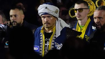 Усик определился с новым промоутером – источник раскрыл замену Красюка Усик определился с новым промоутером – источник раскрыл замену Красюка