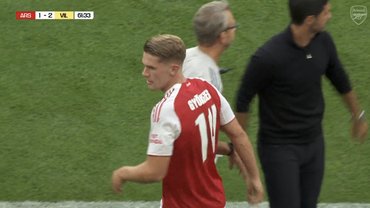 Дьокереша висміяли через провальну гру та живіт, Зінченко-привид – Арсенал програв Вільяреалу в матчі з 5 голами (ВІДЕО)