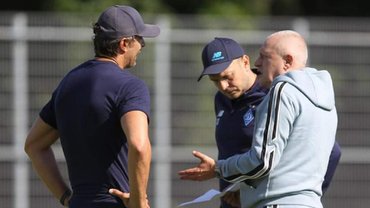 Шовковский может уступить место другой легенде Динамо –источник опровергает попытки "расшатать лодку"